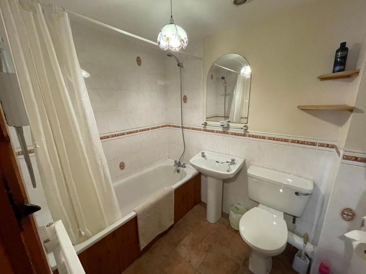 Lovely Apartment Overlooking The Harbour And Bay Ardglass Bagian luar foto
