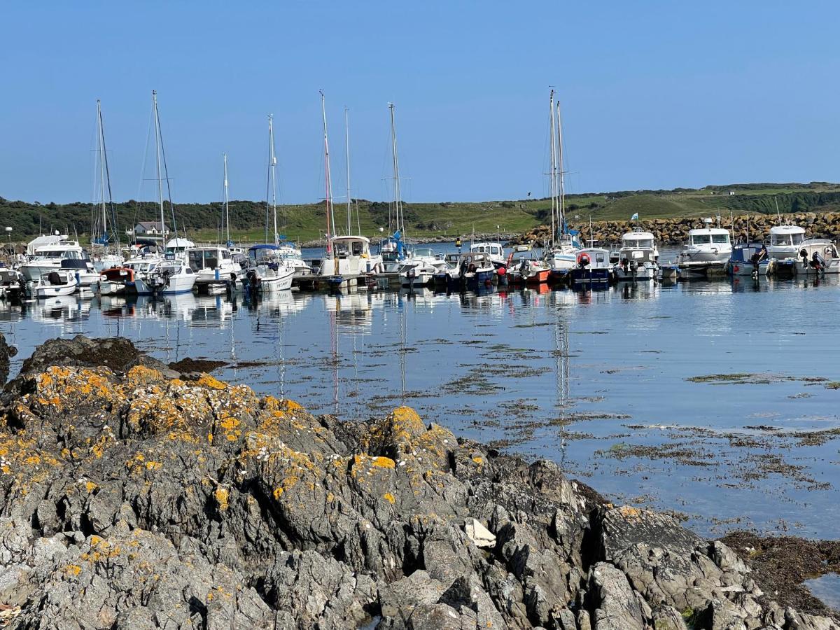 Lovely Apartment Overlooking The Harbour And Bay Ardglass Bagian luar foto